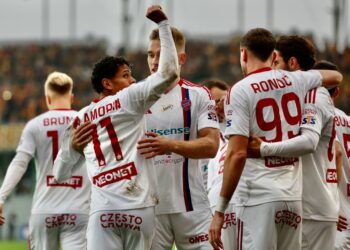 Zawodnicy Rakowa przed meczem z Arką