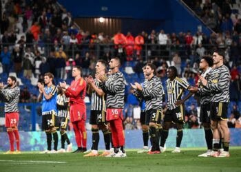 Zawodnicy Juventusu dziękują kibicom
