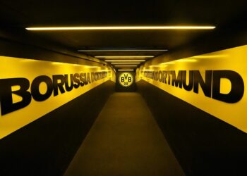 Tunel piłkarski