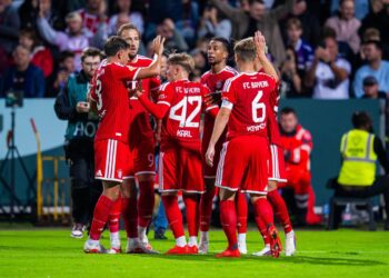 Zawodnicy Bayernu przed meczem z Schalke