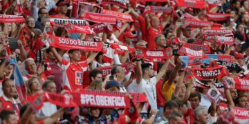Kibicie Benfica na trybunach