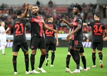 Piłkarze Bayer 04 Leverkusen na boisku