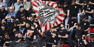 Kibice PSV na trybunach