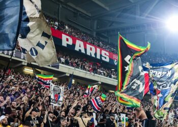 Kibice PSG podczas meczu