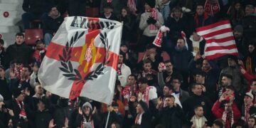 Kibice Girony na stadionie
