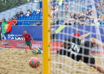 Mecz piłki nożnej plażowej