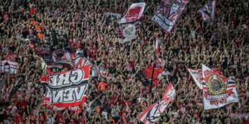 Kibice Olympiakosu Pireus