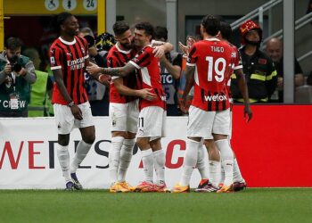 kiedy-gra-milan-zawodnicy-sts-tv