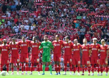 Drużyna Liverpoolu podczas meczu na Anfield