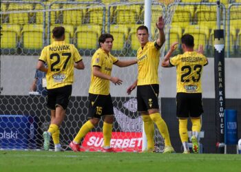 Zawodnicy GKS-u Katowice przed meczem z Cracovią