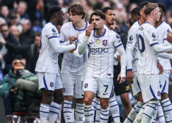 Piłkarze Chelsea przed meczem z Tottenhamem w Premier League