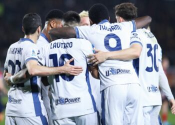 Zawodnicy przed meczem Inter - Monaco