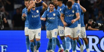 Zawodnicy Napoli przed meczem z Fiorentiną