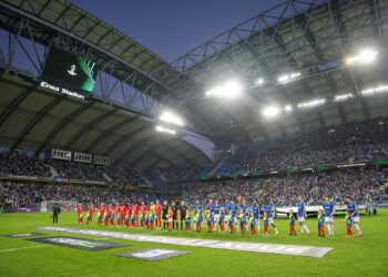 Piłkarze Lecha Poznań tuż przed startem meczu Ligi Konferencji