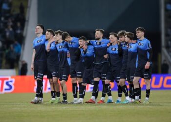 Zawisza wywalczył awans do półfinału w rzutach karnych