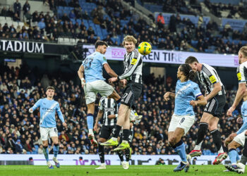 Piłkarze Manchesteru City z Newcastle podczas meczu