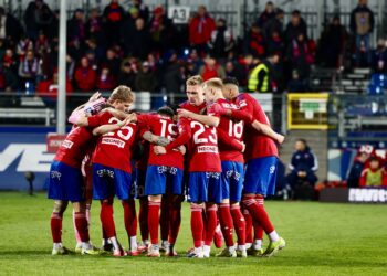 Zawodnicy Rakowa przed meczem z Fiorentiną