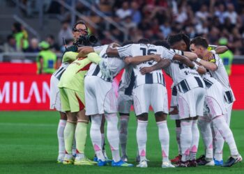 Zawodnicy Juventusu przed meczem z Milanem