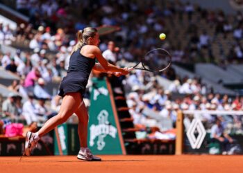 Maja Chwalińska na kortach Rolanda Garrosa podczas French Open 2026