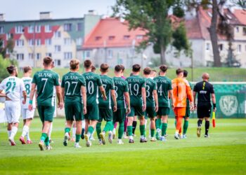 Zawodnicy Śląska II przed meczem z Beskidem Andrychów