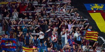Kibice Levante podczas meczu z Barceloną
