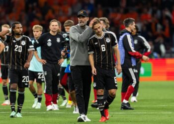 Piłkarze reprezentacji Niemiec i trener Jurgen Klopp.
