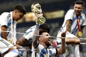 Leo Messi wygrywa mistrzostwo świata