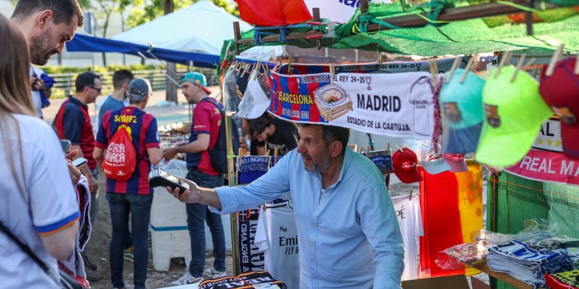 Kibice przed El Clasico, czyli meczem Barcelony z Real Madryt