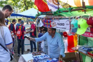 Kibice przed El Clasico, czyli meczem Barcelony z Real Madryt