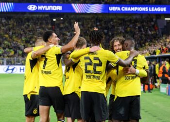 Radość zawodników Borussii Dortmund, rywala Sabah w Lidze Mistrzów
