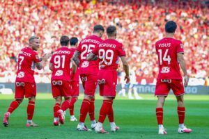 Piłkarze Widzewa podczas kolejnego meczu